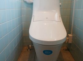 ライファ今治：和式トイレを節水式洋式シャワートイレへ