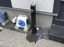 ライファ今治：庭にある散水栓を立水栓に交換。